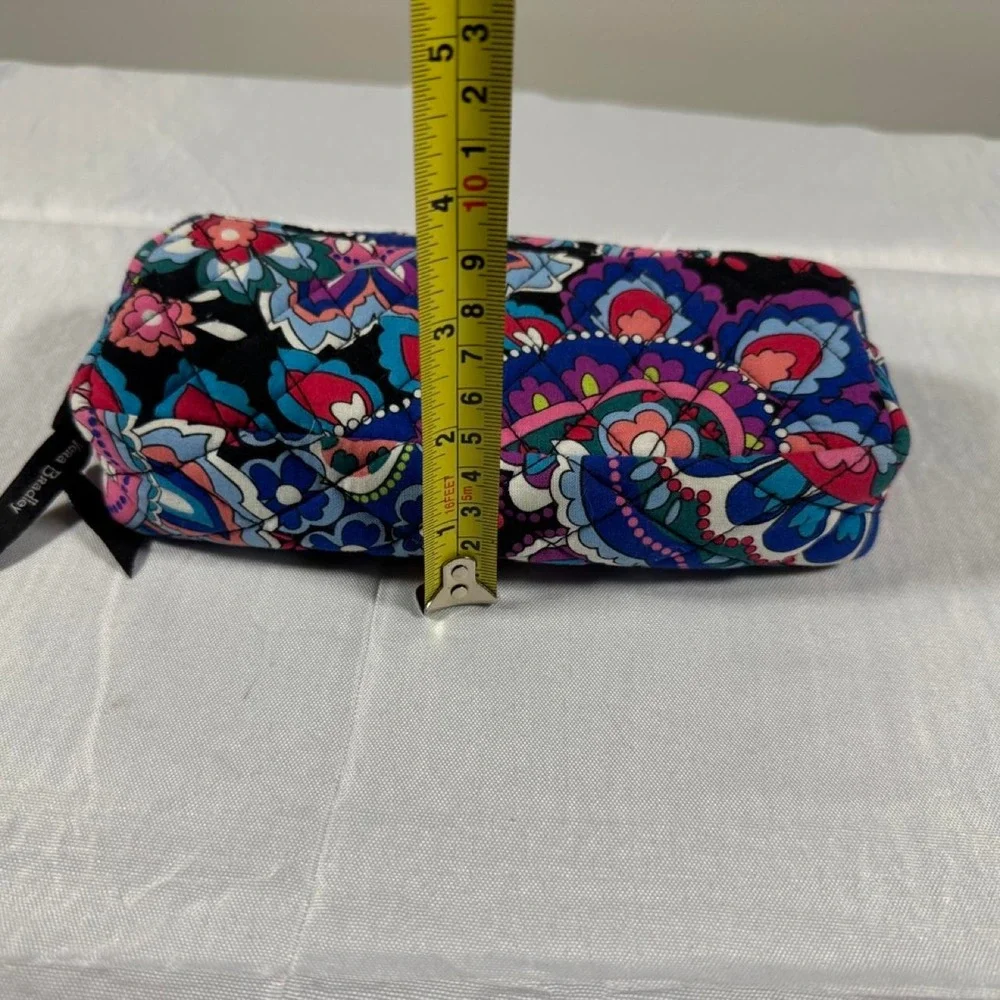 Vera Bradley Quilted Paisley Cosmetic Bag Multicolor Makeup Pouch Zip Case